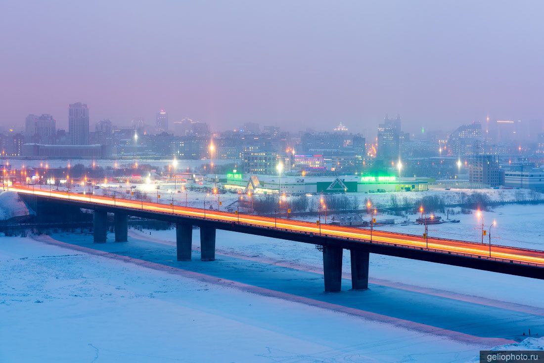 Димитровский мост в Новосибирске вечером фото