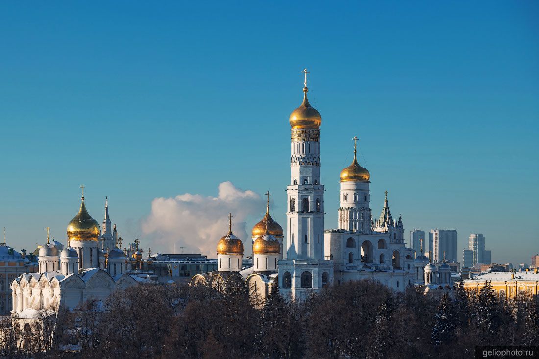 Колокольня Ивана Великого в Москве фото