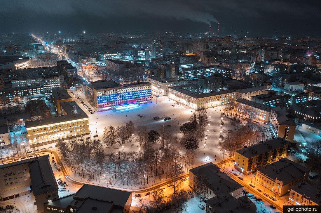 Стефановская площадь в Сыктывкаре с высоты фото