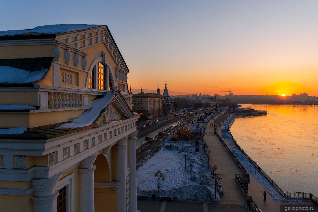 Московские триумфальные ворота в Иркутске фото