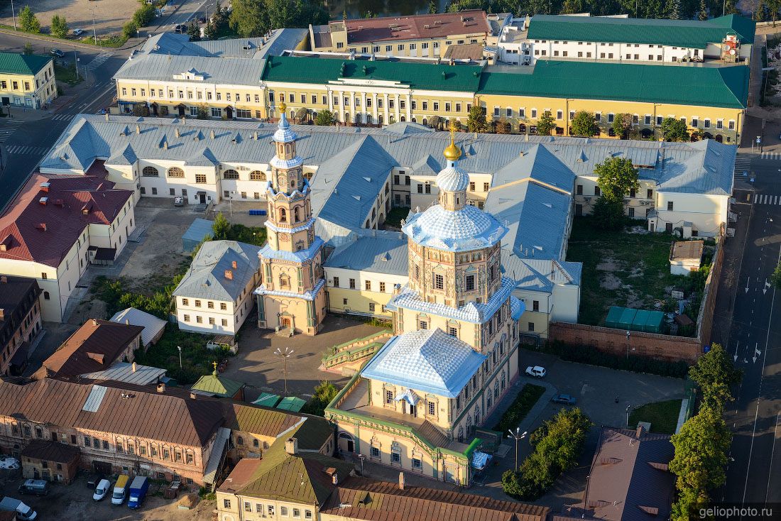 Петропавловский собор в Казани фото