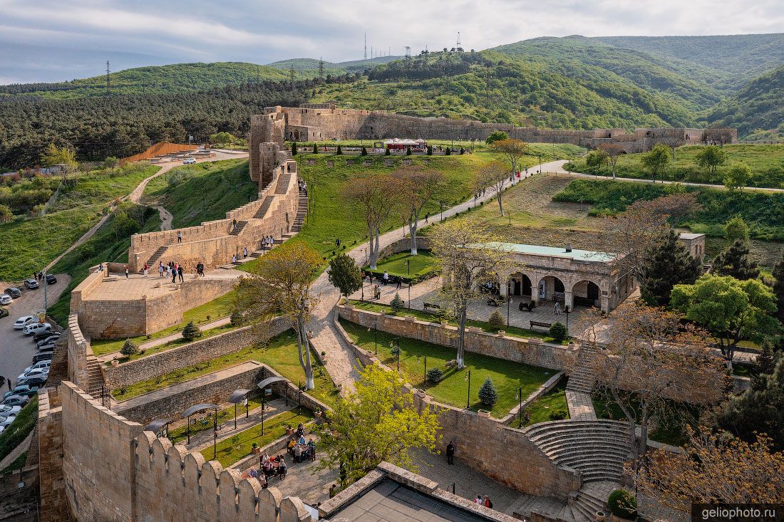 Цитадель Нарын-кала в Дербенте фото