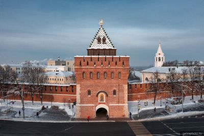 Дмитриевская башня Нижегородского Кремля фото