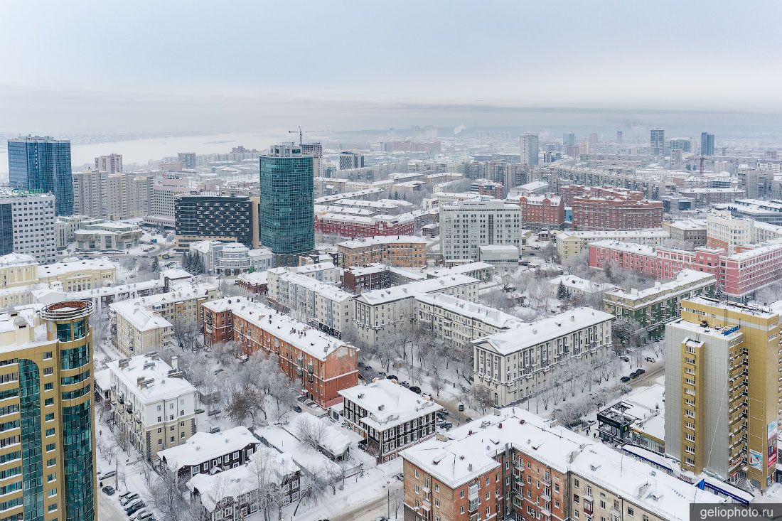 Центр зимнего Новосибирска с высоты фото