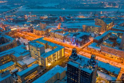 Пересечение Красного проспекта и улицы Свердлова в Новосибирске фото