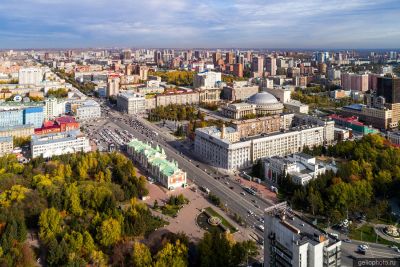 Центр Новосибирска осенью с высоты фото