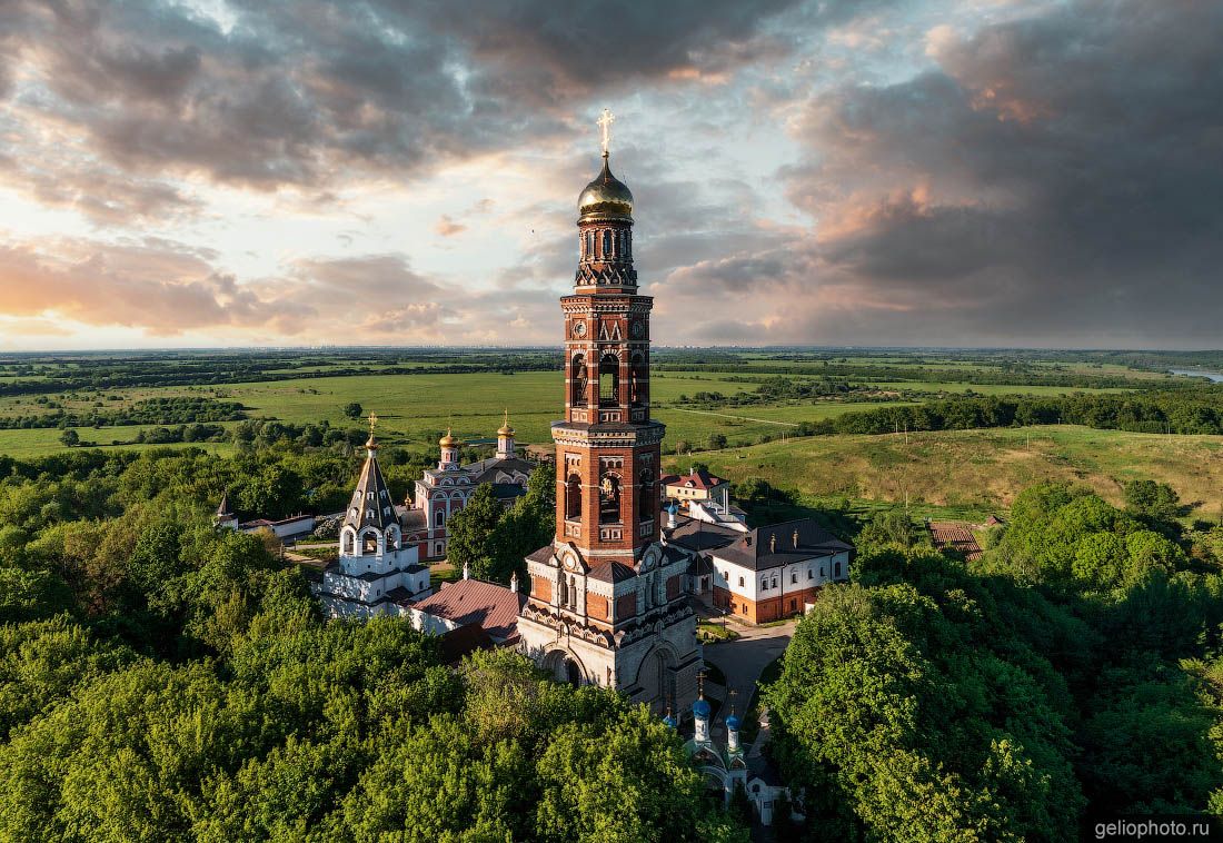 Иоанно-Богословский монастырь в Рязани фото