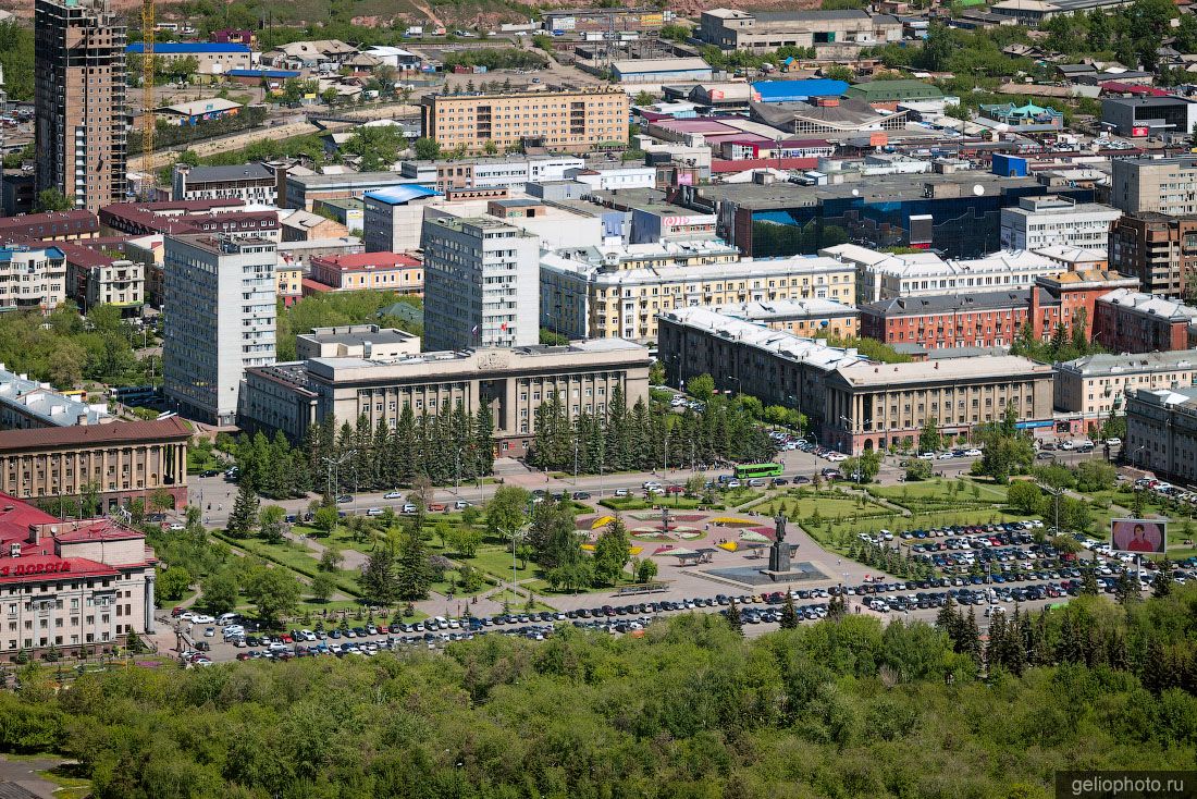 Площадь Революции в Красноярске фото