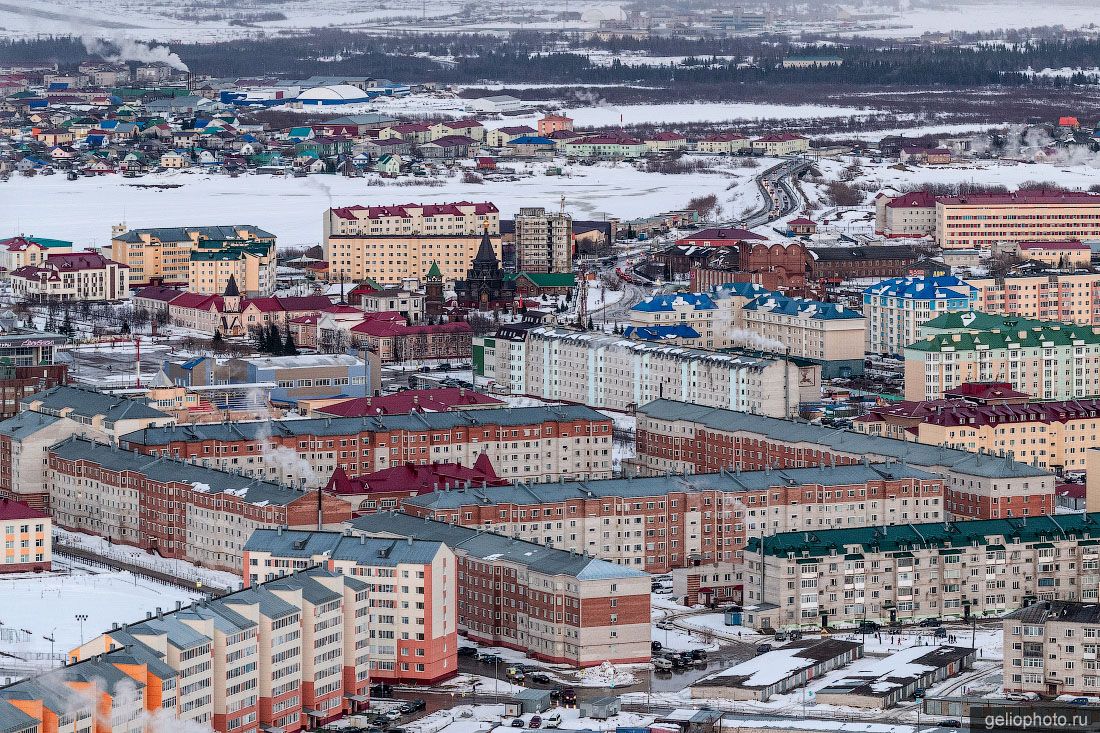 Жилые дома в Нарьян-Маре зимой фото