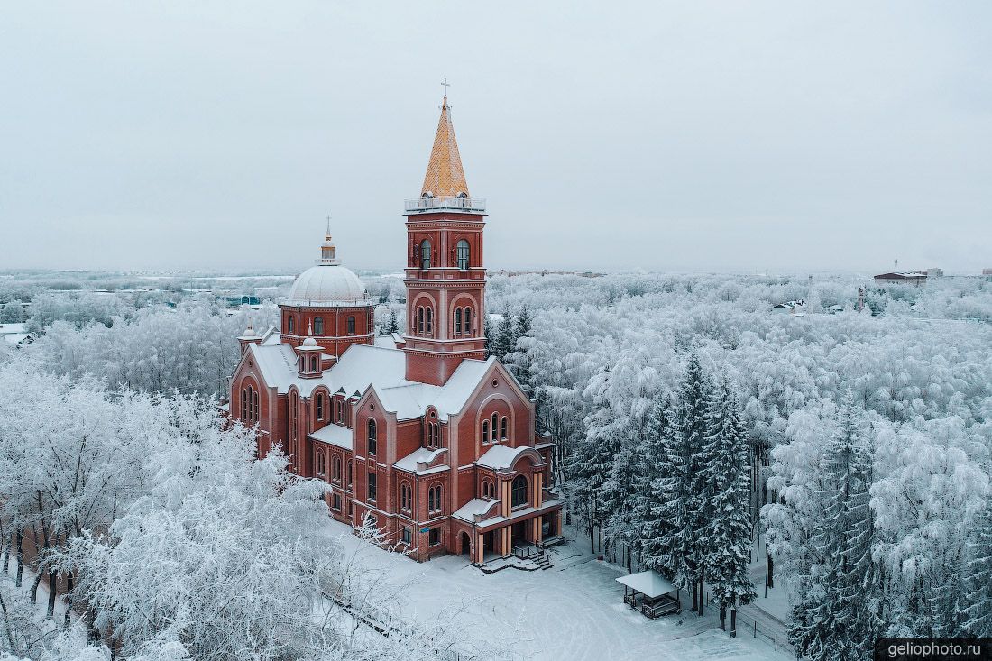 Церковь Христа Спасителя в Сыктывкаре фото