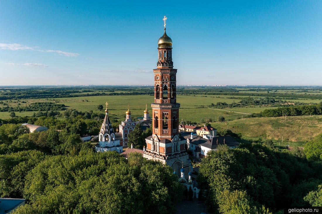 Иоанно-Богословский монастырь в Рязани фото