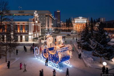 Первомайский сквер в Новосибирске зимой фото