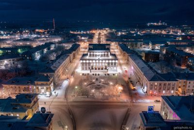 Дворец культуры шахтёров в Воркуте фото