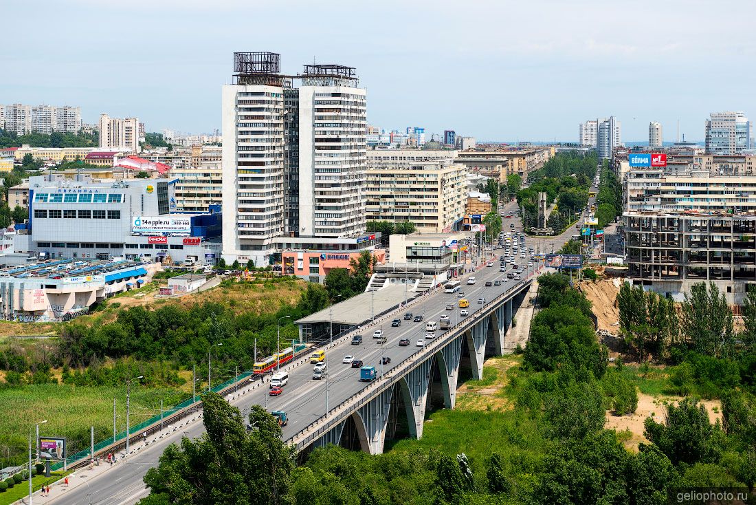 Астраханский мост в Волгограде фото