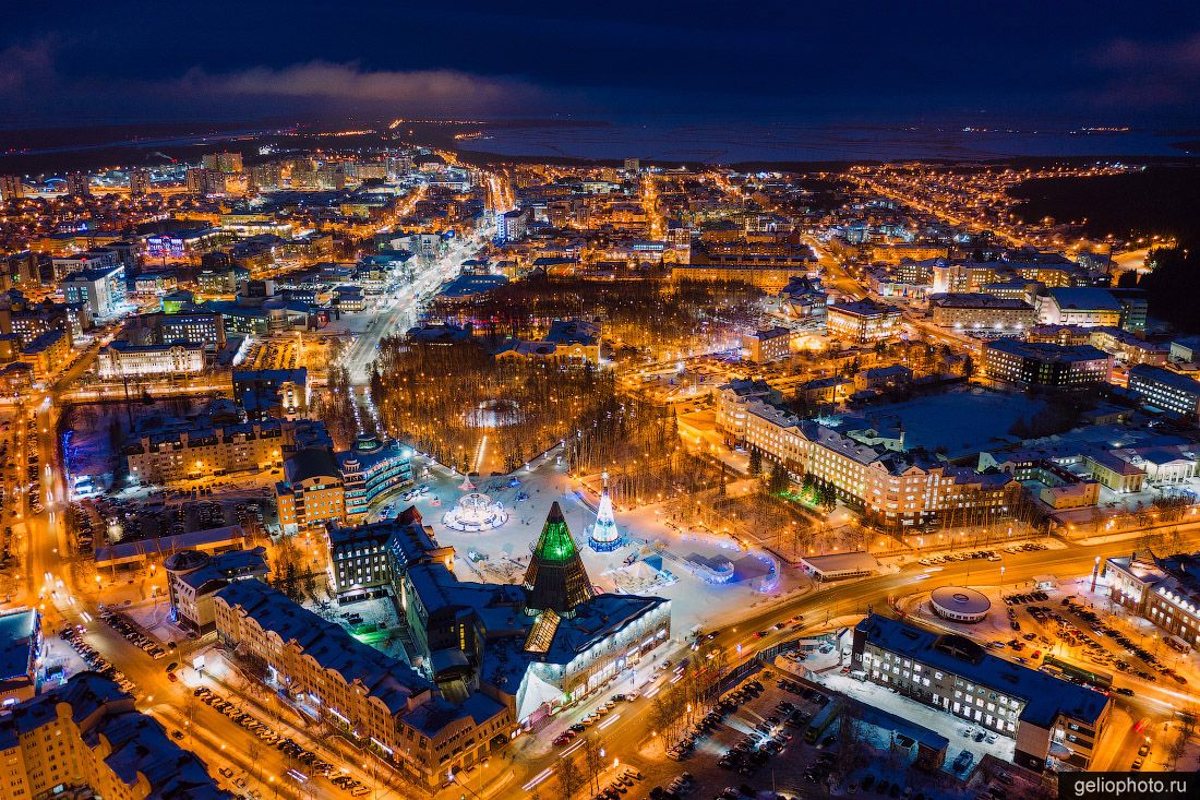 Ночной Ханты-Мансийск с высоты фото