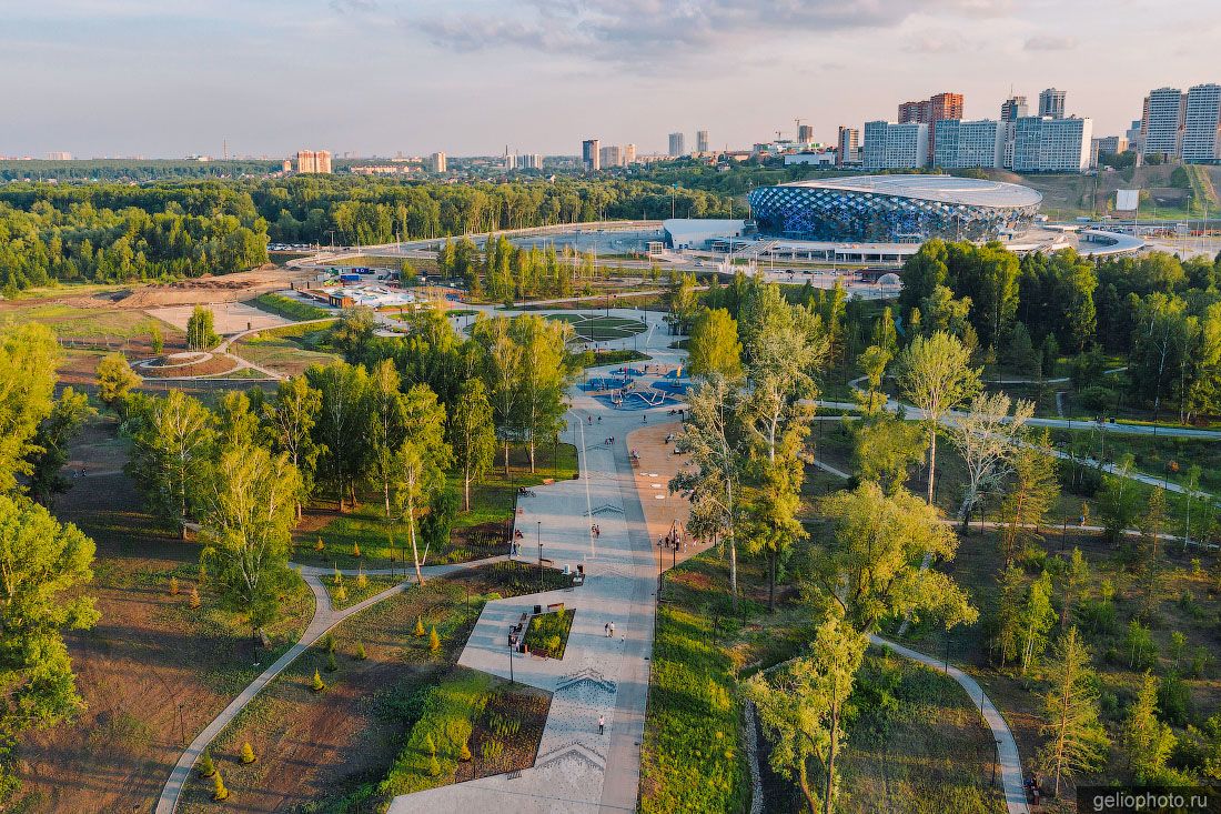 Парк Арена в Новосибирске летом фото