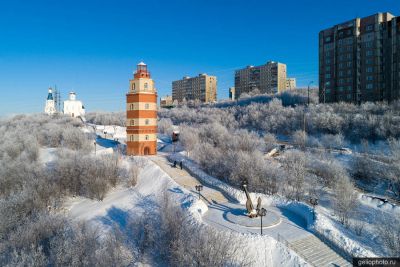 Мемориал В память о погибших моряках в Мурманске фото