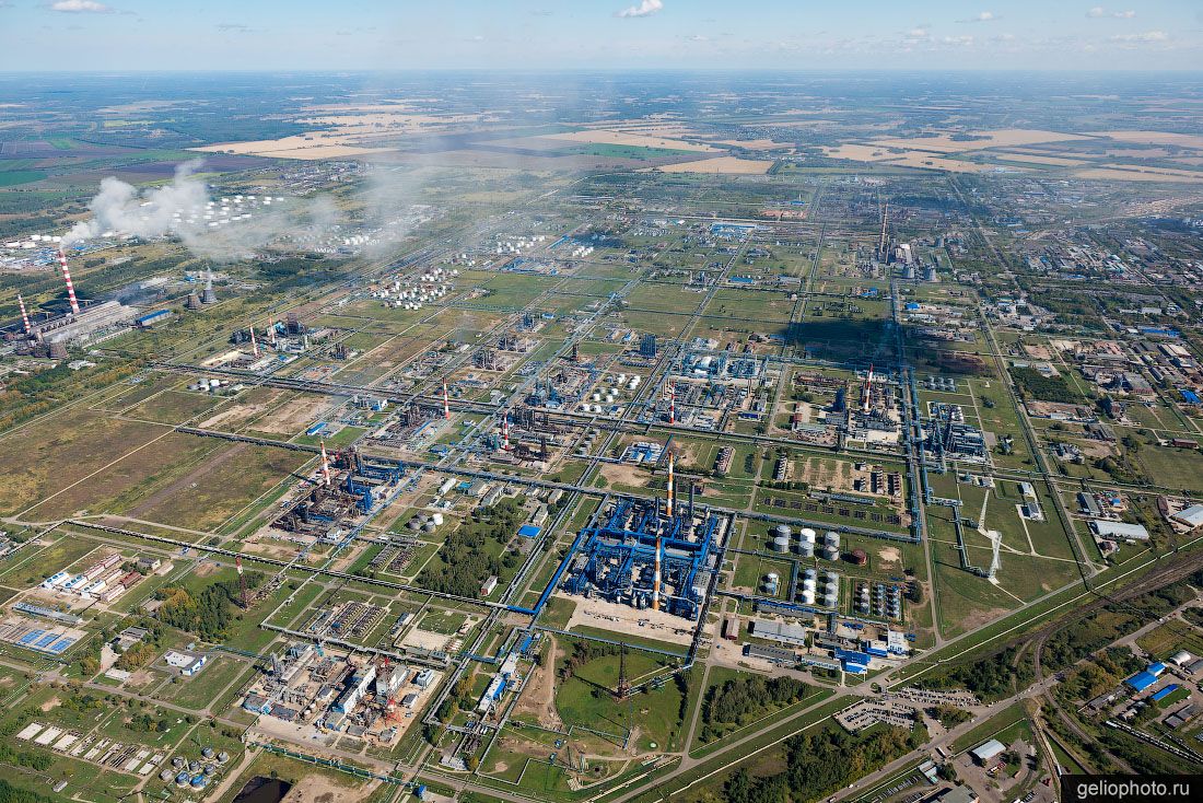 Омский нефтеперерабатывающий завод вид сверху фото