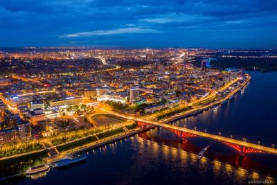 Центр ночного Красноярска фото