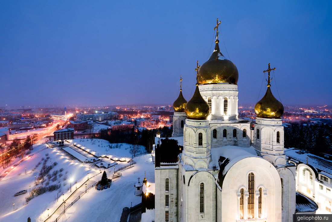Храм Воскресения Христова в Ханты-Мансийске фото