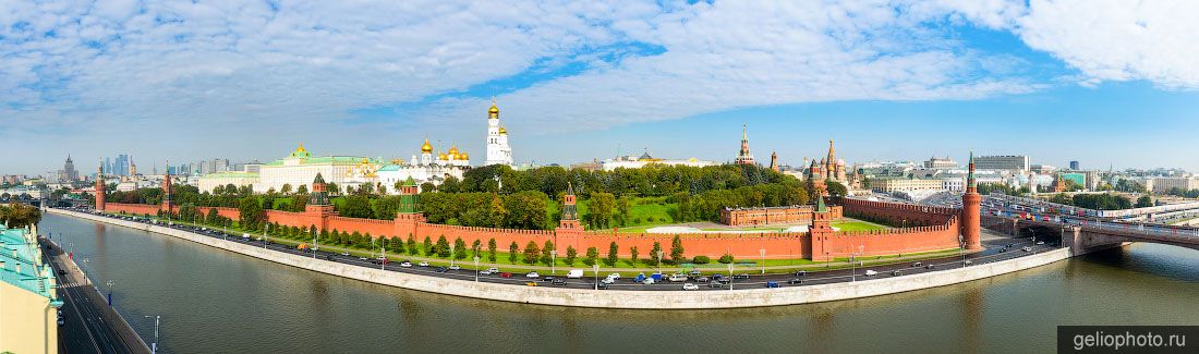 Панорама Московского Кремля фото