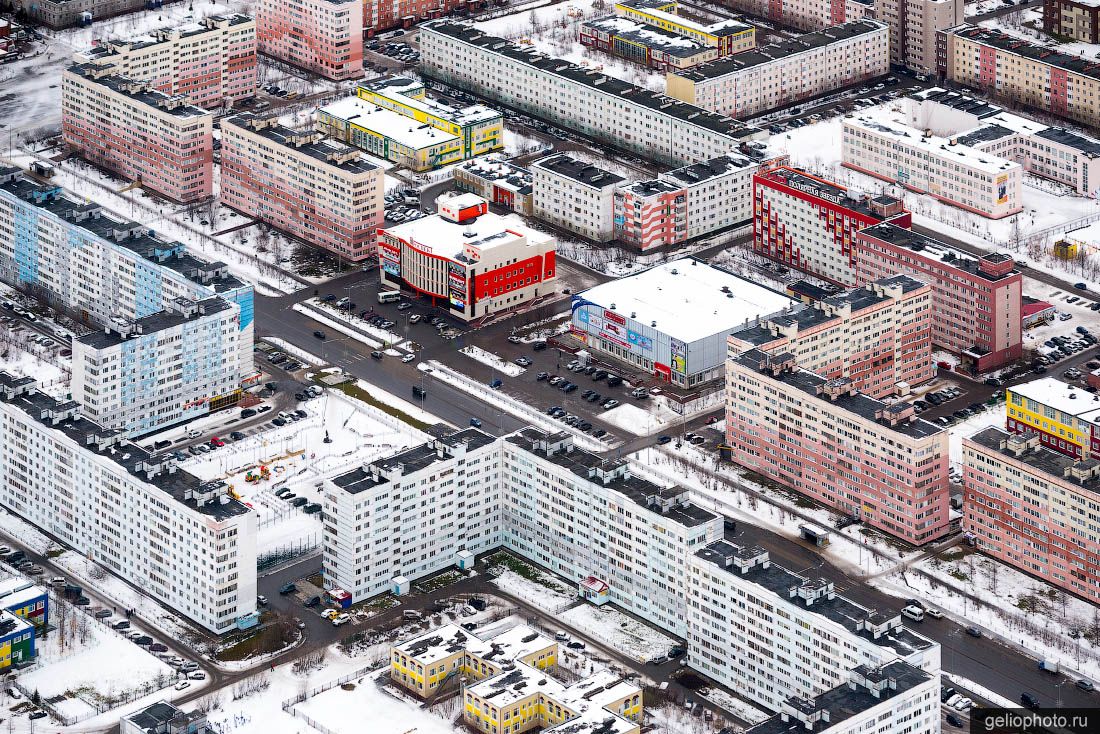 Торговый центр Белые ночи в Новом Уренгое фото
