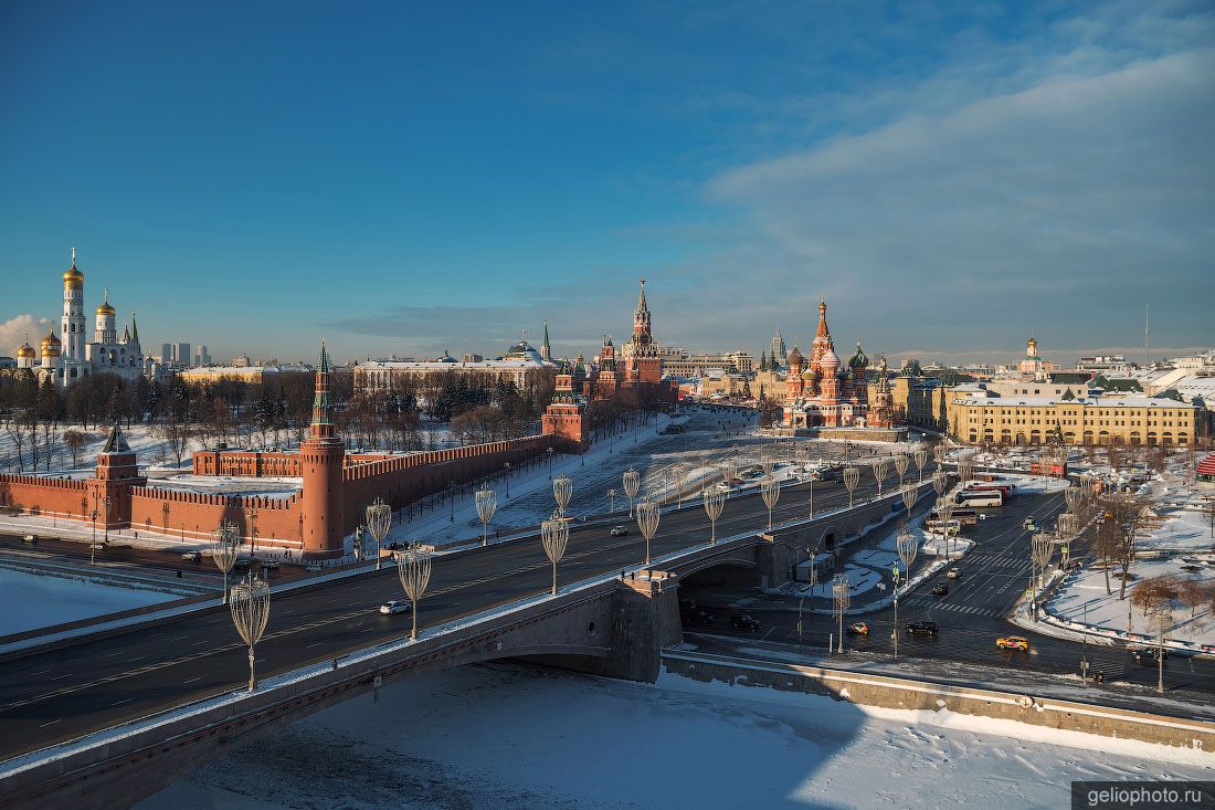 Большой Москворецкий мост в Москве фото