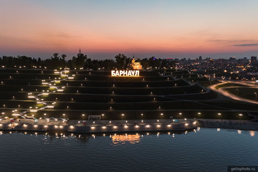 Буквы Барнаул в Нагорном парке фото