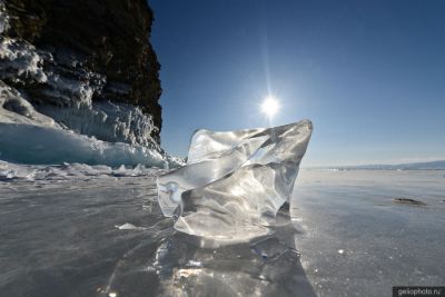 Прозрачный лёд на Байкале фото