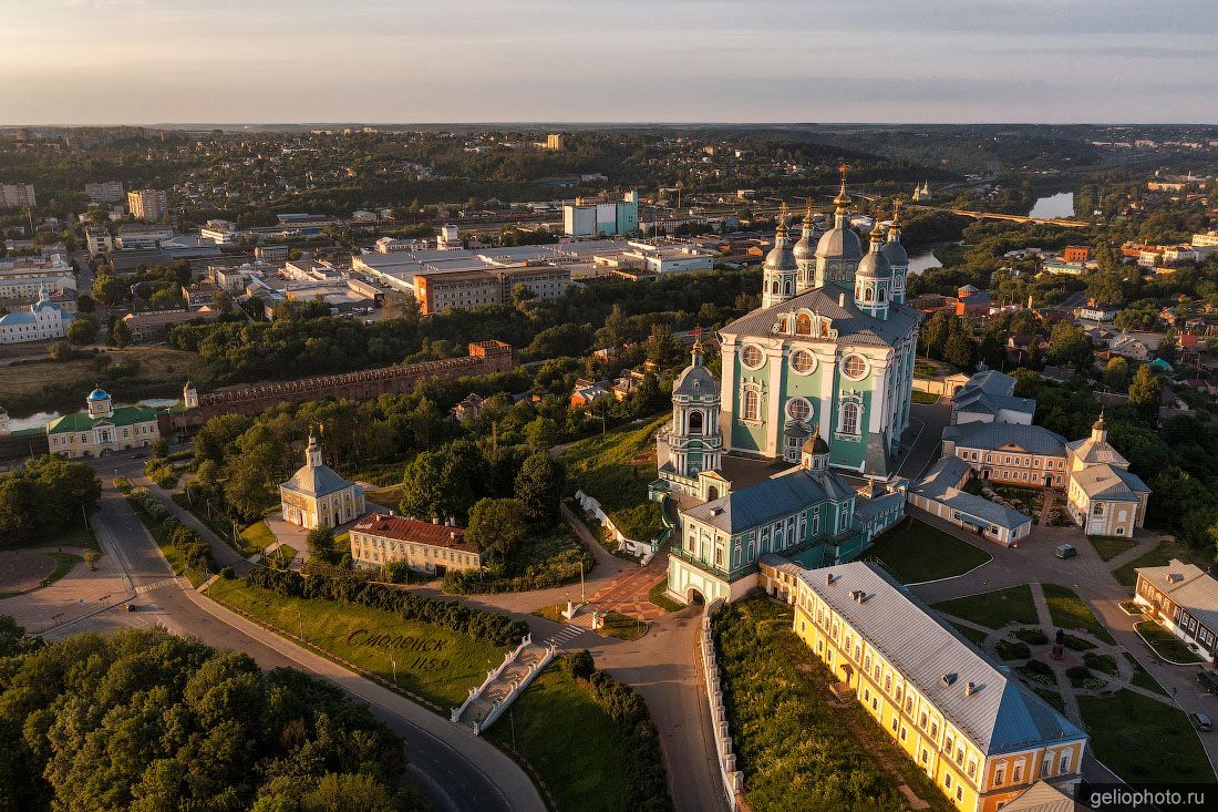 Успенский собор в Смоленске фото