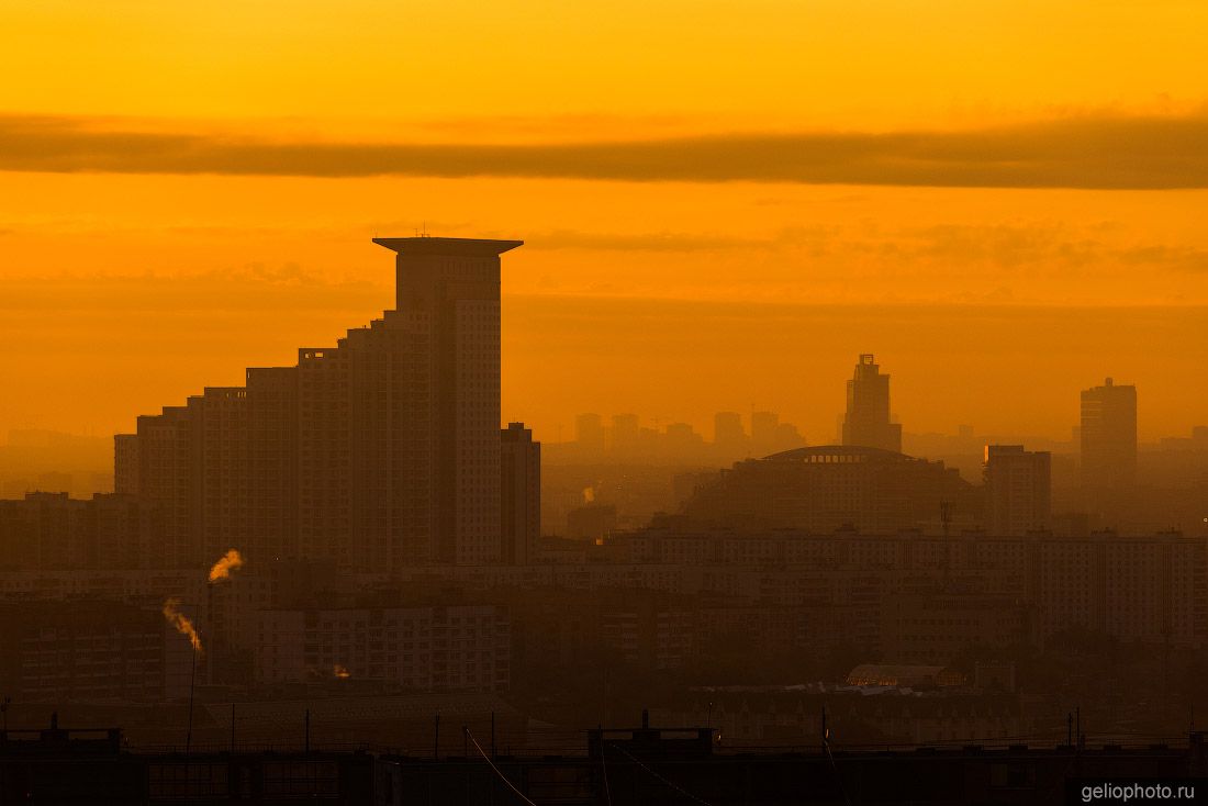 Район Сокольники на рассвете фото