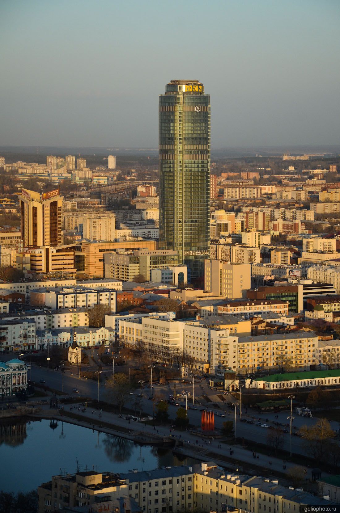 БЦ Высоцкий в Екатеринбурге фото