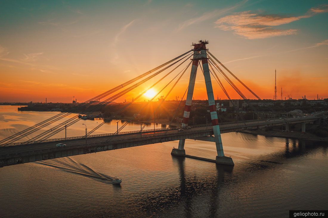 Октябрьский мост через Шексну в Череповце фото