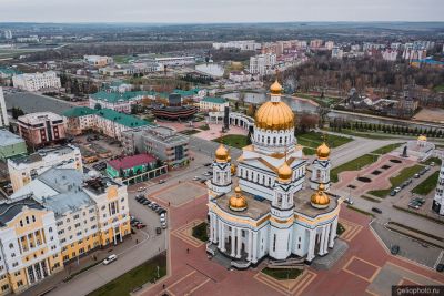 Собор Ушакова в Саранске с высоты фото