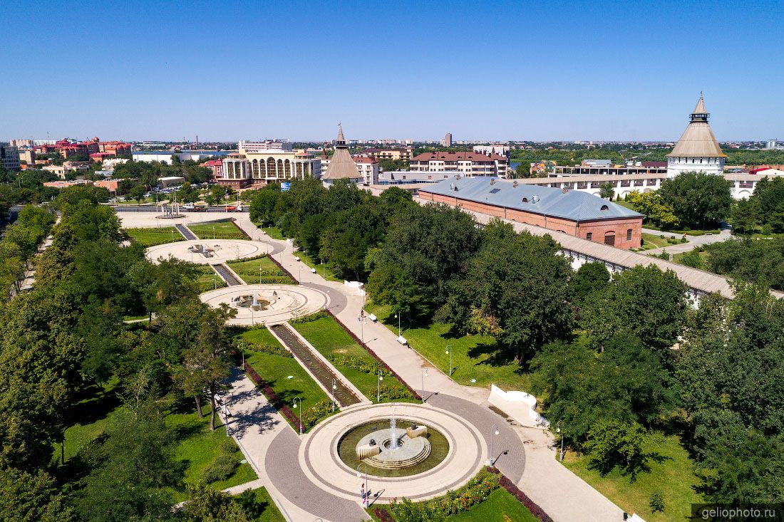 Площадь Ленина в Астрахани фото