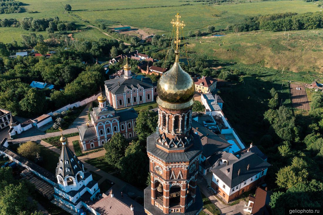 Иоанно-Богословский монастырь в Рязани фото