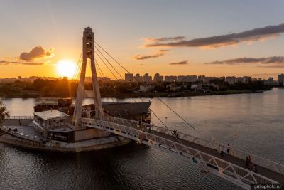 Мост Поцелуев в Краснодаре фото