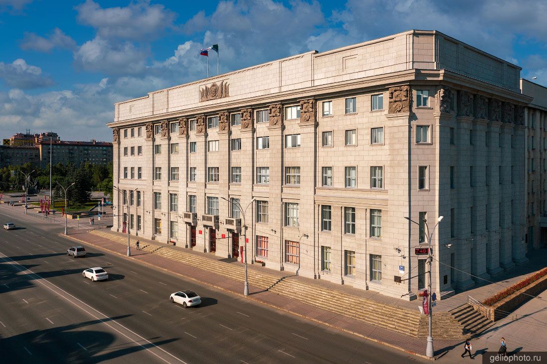 Мэрия Новосибирска летом фото