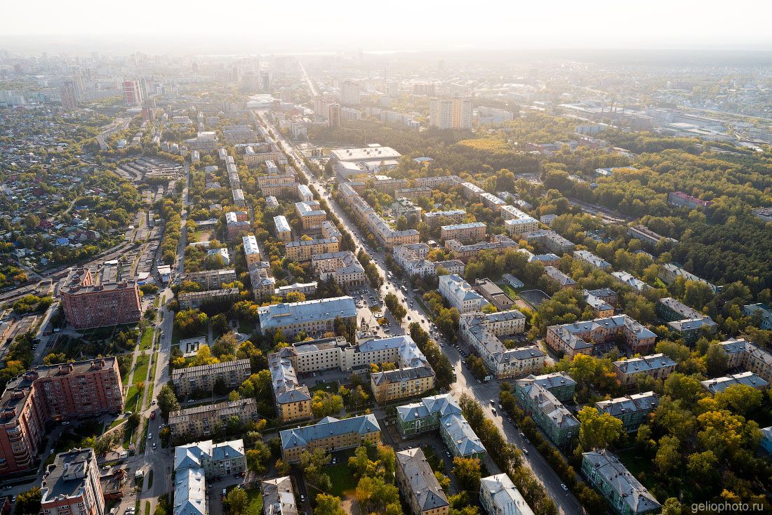 Улица Богдана Хмельницкого в Новосибирске с высоты фото
