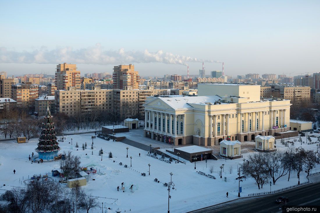 Тюменский драмтеатр фото