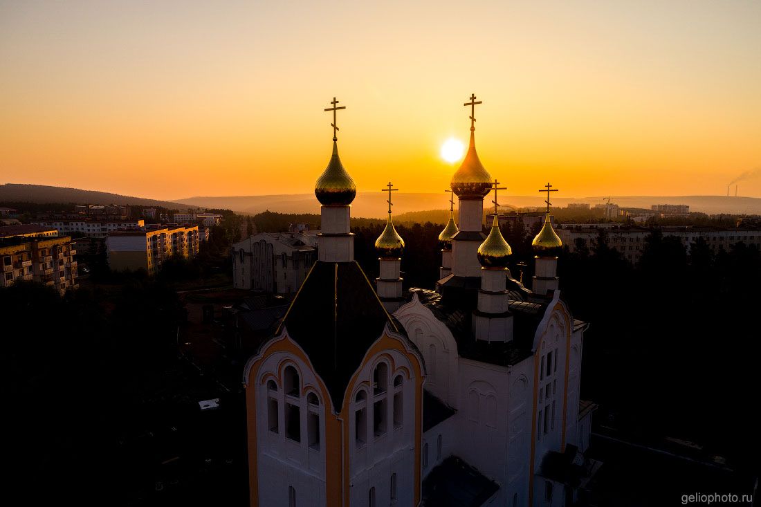 Храм Казанской иконы Божией Матери в Нерюнгри фото