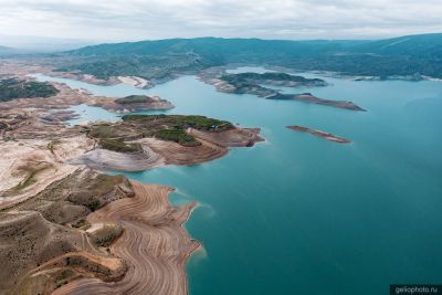 Чиркейское водохранилище в Дагестане фото