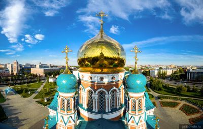 Успенский собор в Омске с высоты фото
