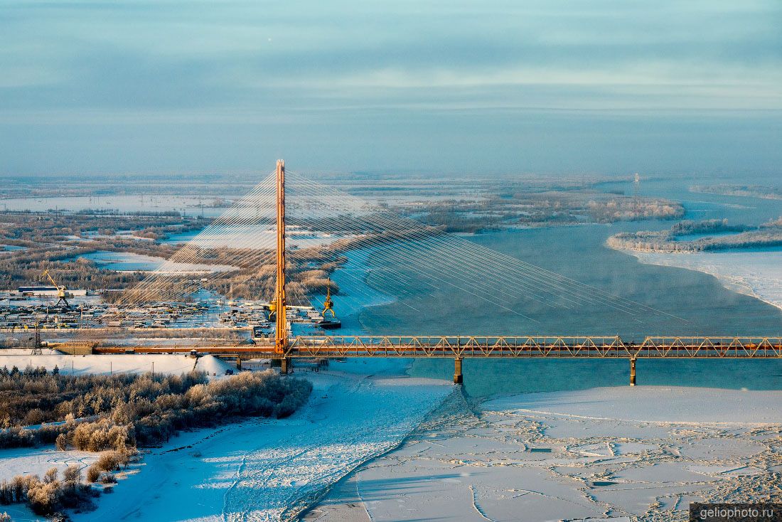 Югорский мост через Обь в Сургуте фото