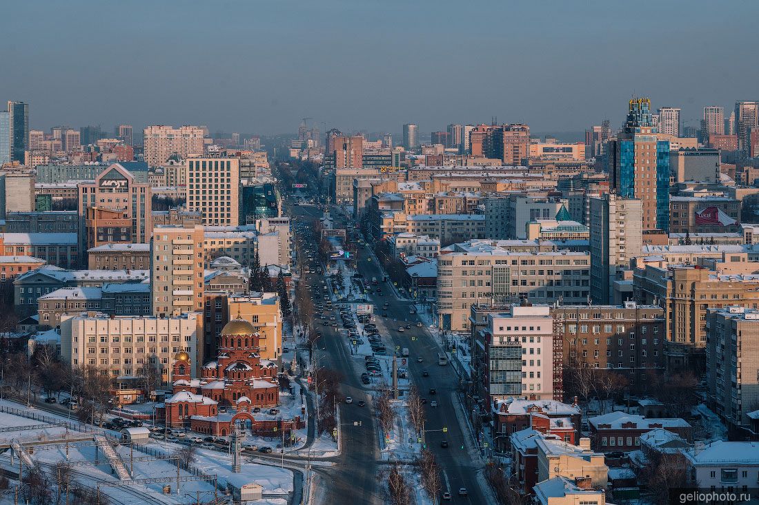 Собор Александра Невского в Новосибирске зимой фото