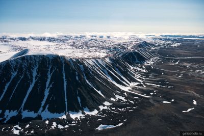Гора Задорная на Северной Земле фото