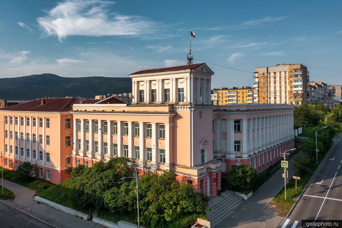 Магаданский политехнический техникум фото