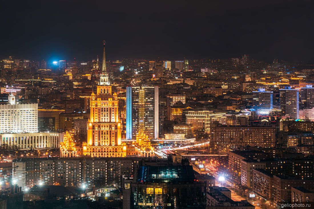 Гостиница Украина в Москве ночью фото
