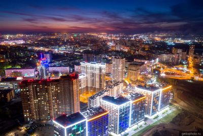 ЖК Панорама в Новосибирске вечером фото