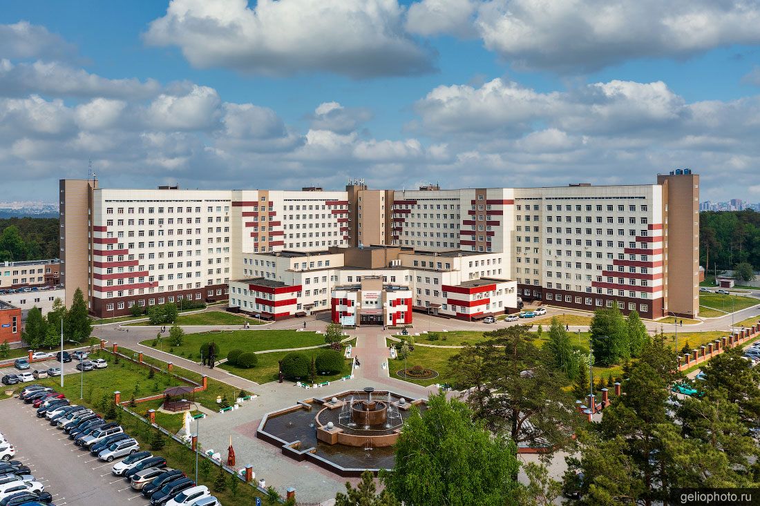 Краевая клиническая больница в Барнауле фото